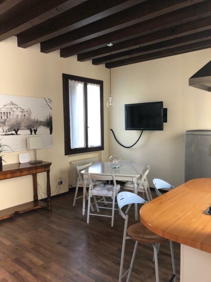 Dimora Cecilia, Nel Cuore Della Citta Vicenza Eksteriør billede